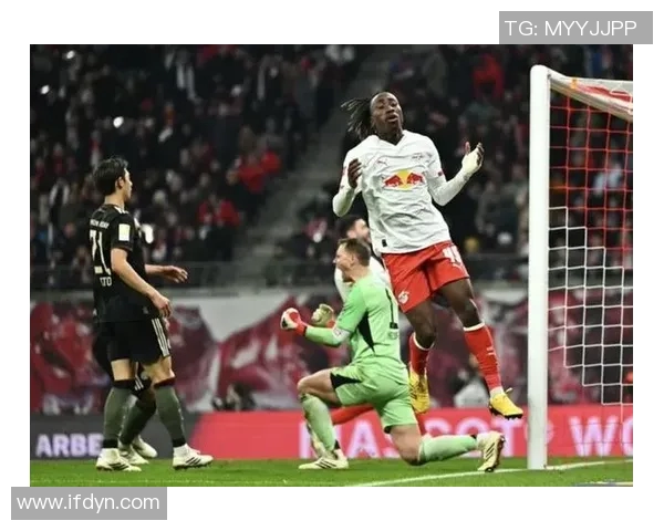 拜仁客场惨败，遭遇RB莱比锡的围剿：巨人陨落与红牛的逆袭之路